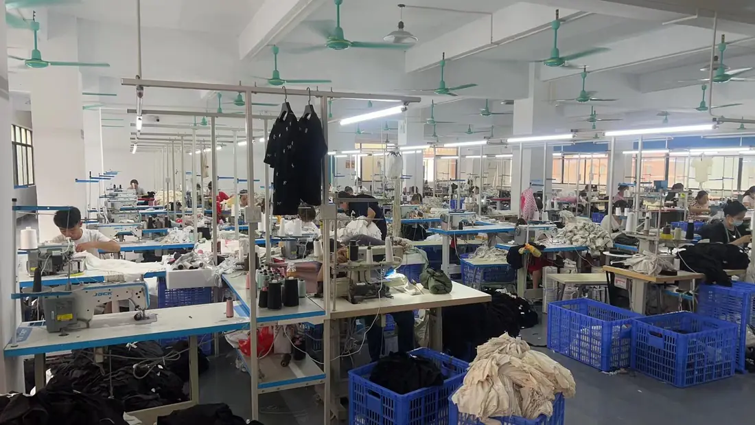 Low MOQ Apparel OEM/ODM Partner in China Rezoty partner garment factory sewing line for custom apparel production